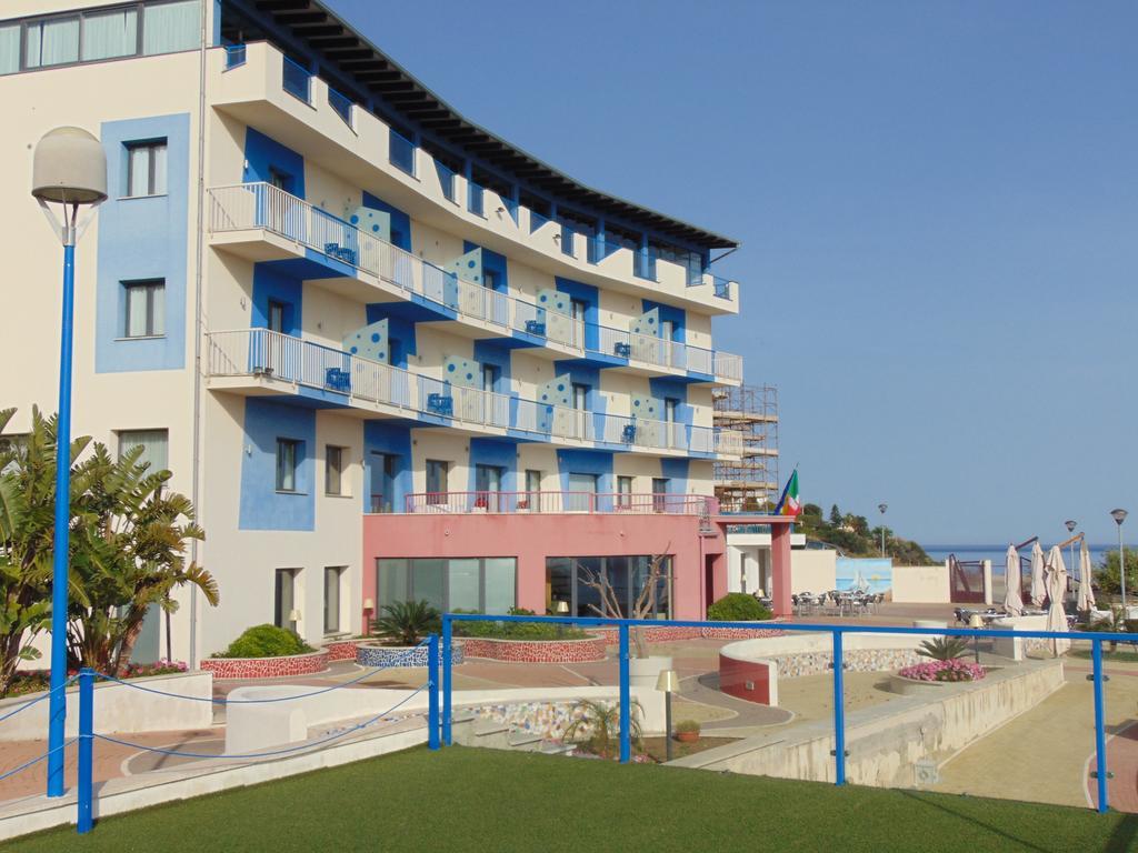 Tus'Hotel Кастель-ди-Туса Экстерьер фото